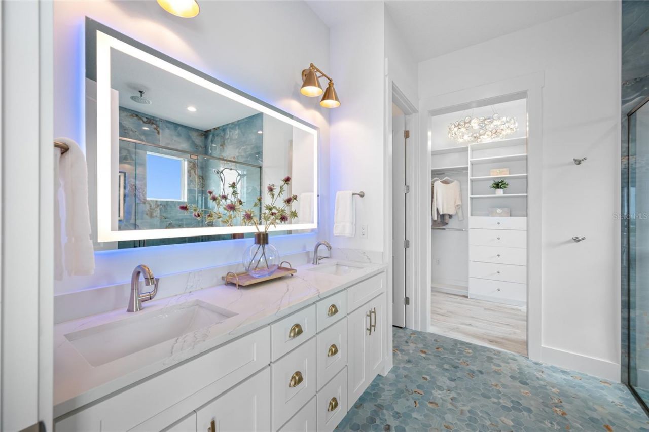 534 Crystal Drive, Madeira Beach, FL 33708 Photo