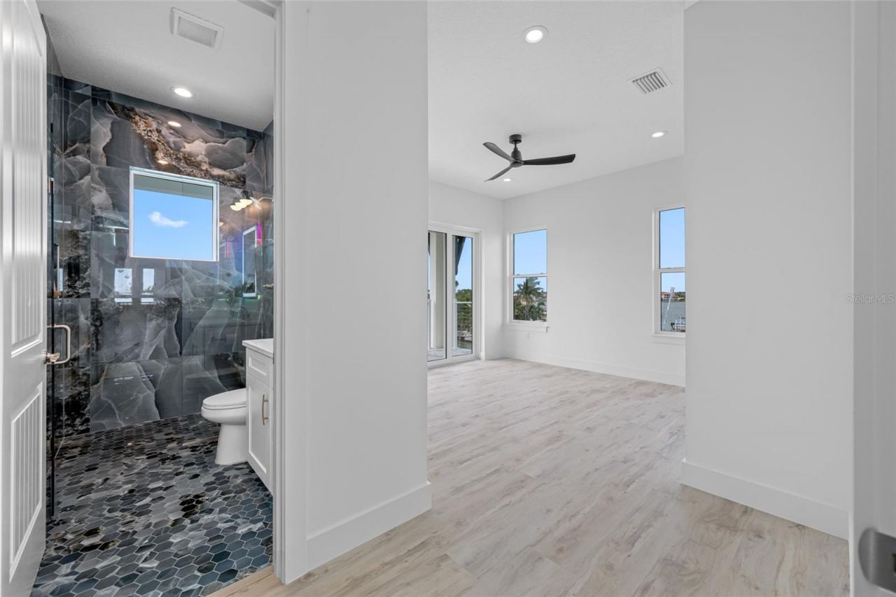 534 Crystal Drive, Madeira Beach, FL 33708 Photo