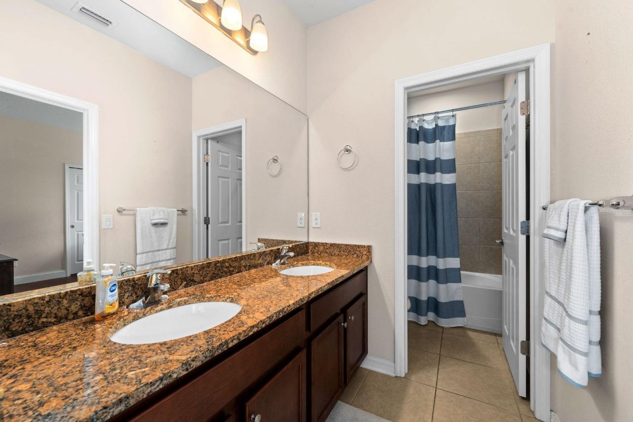 7029 Dowling Mill Circle, Tampa, FL 33625 Photo