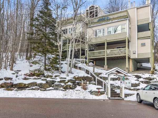 220 Mountainside Drive, Unit E203, Stowe, VT 05672