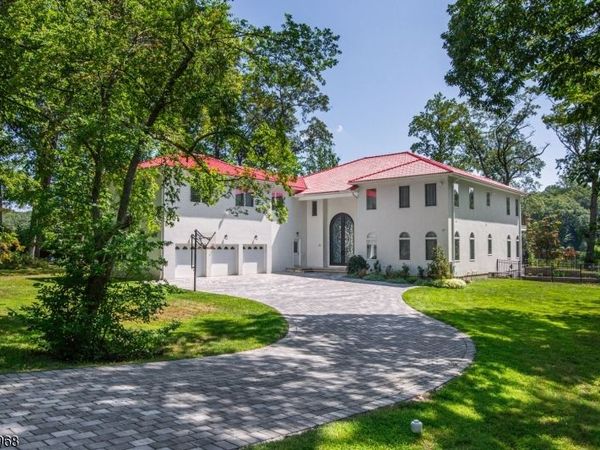 34 W Shore Rd, Mountain Lakes, NJ 07046