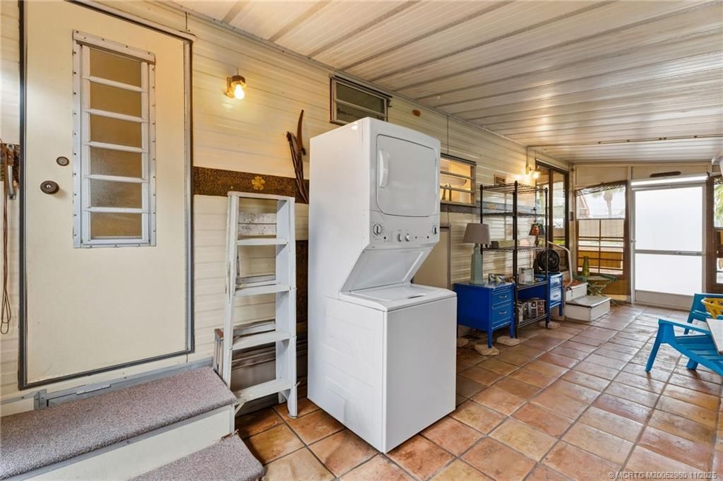 580 Nettles Boulevard, Jensen Beach, FL 34957 Photo