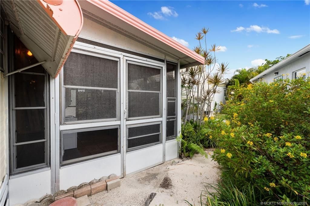 580 Nettles Boulevard, Jensen Beach, FL 34957 Photo