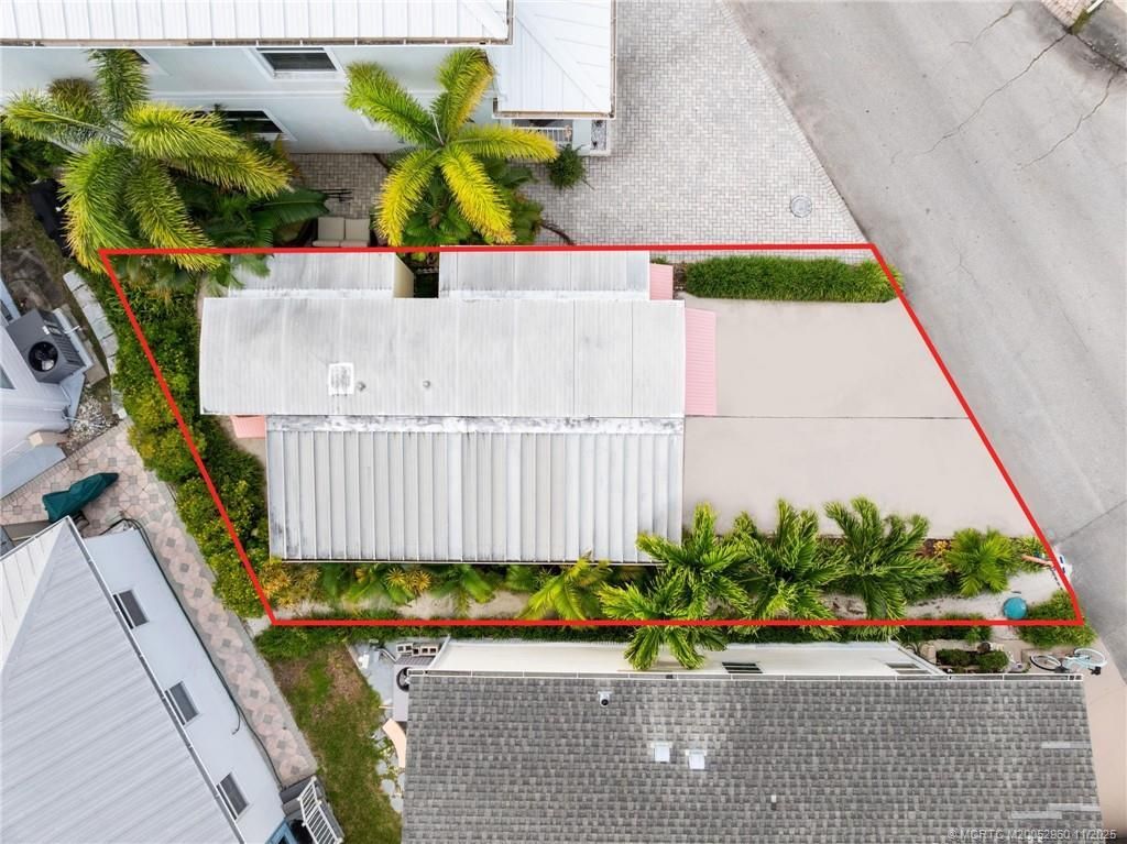 580 Nettles Boulevard, Jensen Beach, FL 34957 Photo