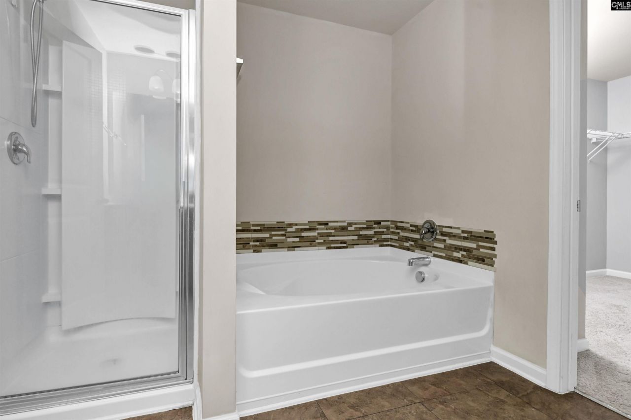 869 Sunseeker Drive Photo 14