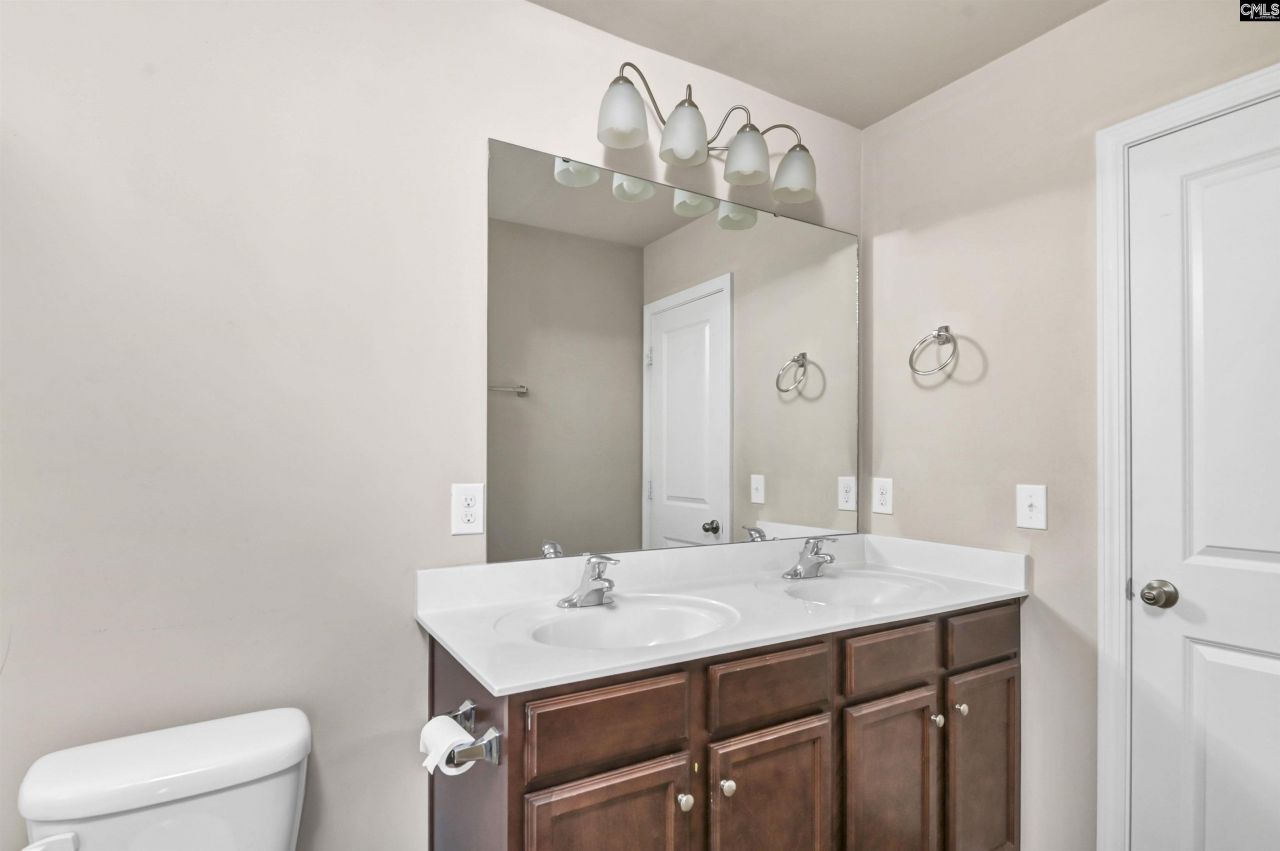 869 Sunseeker Drive Photo 17