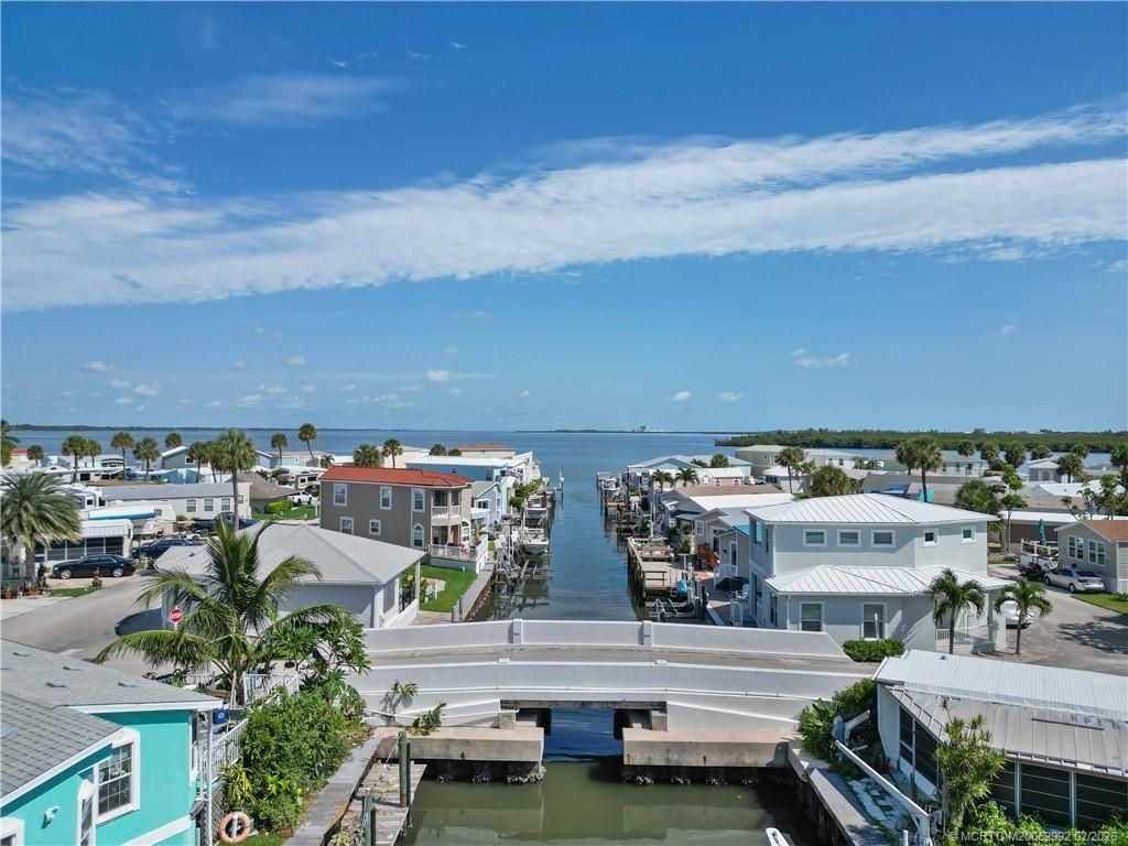 351 Nettles Boulevard, Jensen Beach, FL 34957 Photo