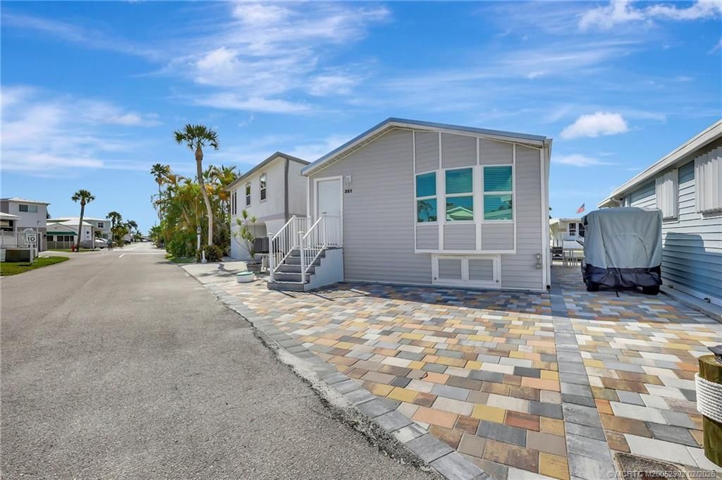 351 Nettles Boulevard, Jensen Beach, FL 34957 Photo