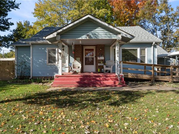 1307 N Bella Vista Road , Bentonville, AR 72712