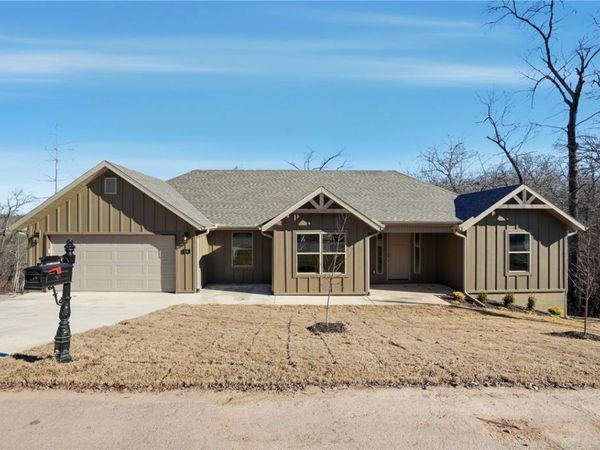 14 Reading Lane, Bella Vista, AR 72714