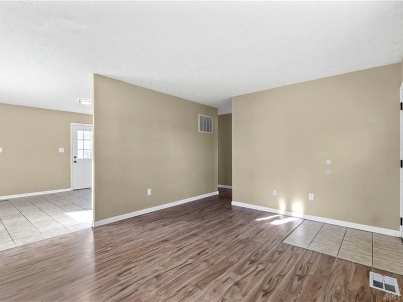 1351 Omard Drive, Xenia, OH 45385 Photo 7