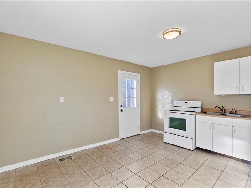 1351 Omard Drive, Xenia, OH 45385 Photo 8