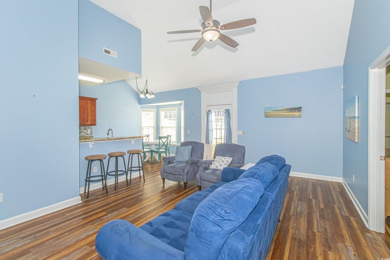 417 Pritchard St. Photo 5