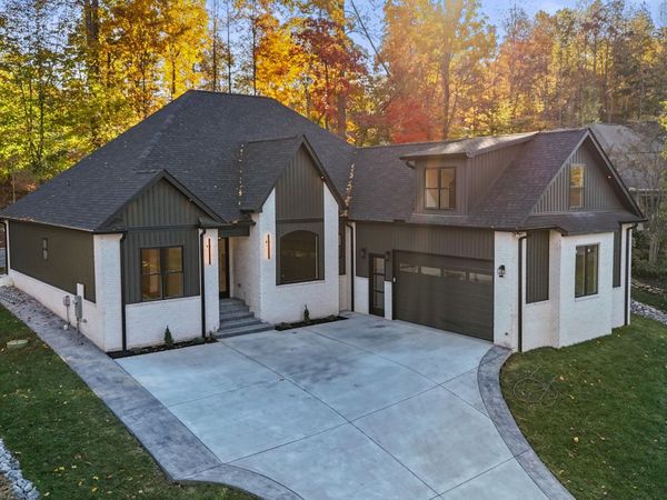 176 Saligugi Way, Loudon, TN 37774