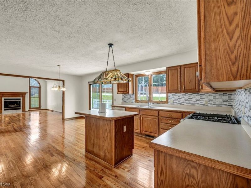 92 Ravenshollow Drive, Cuyahoga Falls, OH 44223 Photo 12