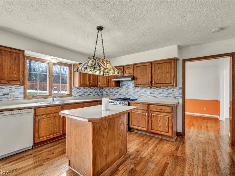 92 Ravenshollow Drive, Cuyahoga Falls, OH 44223 Photo 13