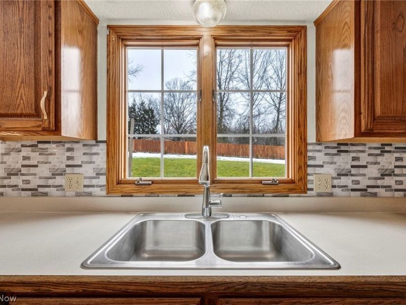 92 Ravenshollow Drive, Cuyahoga Falls, OH 44223 Photo 14