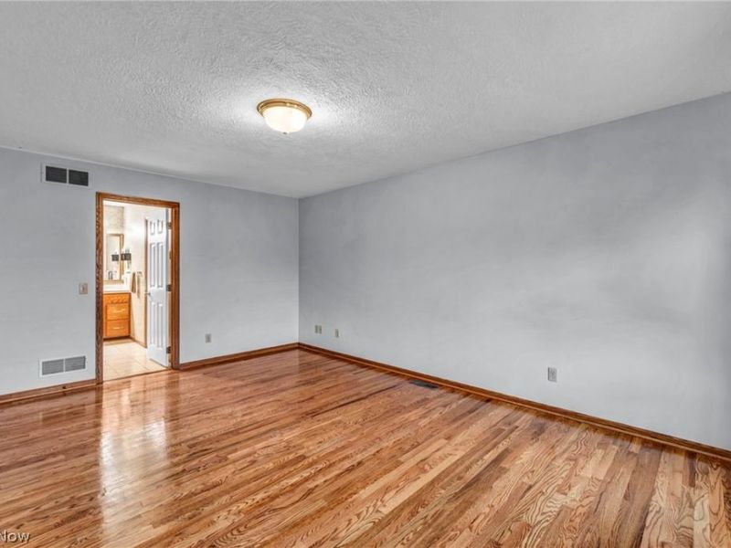 92 Ravenshollow Drive, Cuyahoga Falls, OH 44223 Photo 20