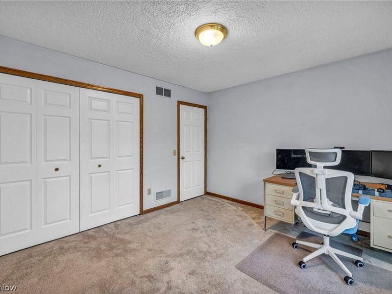 92 Ravenshollow Drive, Cuyahoga Falls, OH 44223 Photo 24