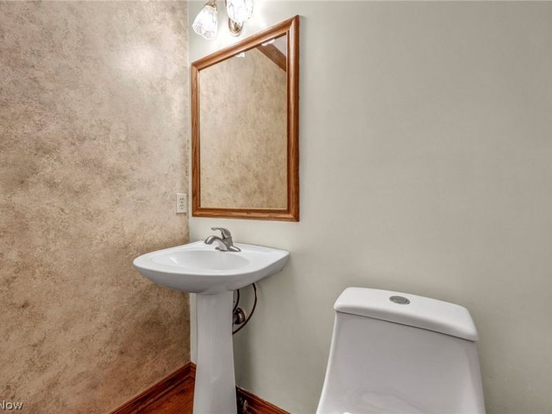 92 Ravenshollow Drive, Cuyahoga Falls, OH 44223 Photo 28