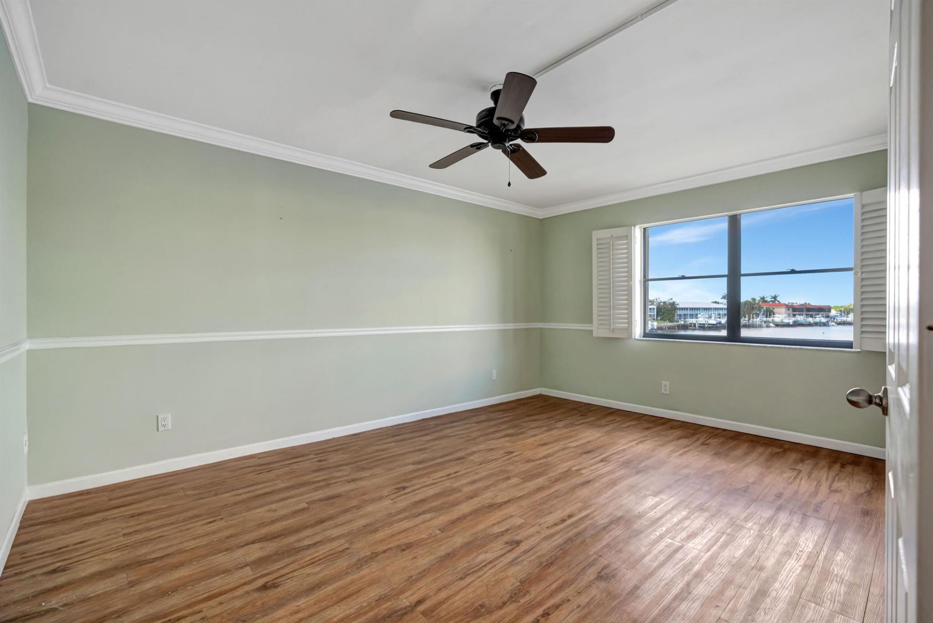 313 Lake Circle, Unit 212, North Palm Beach, FL 33408 Photo