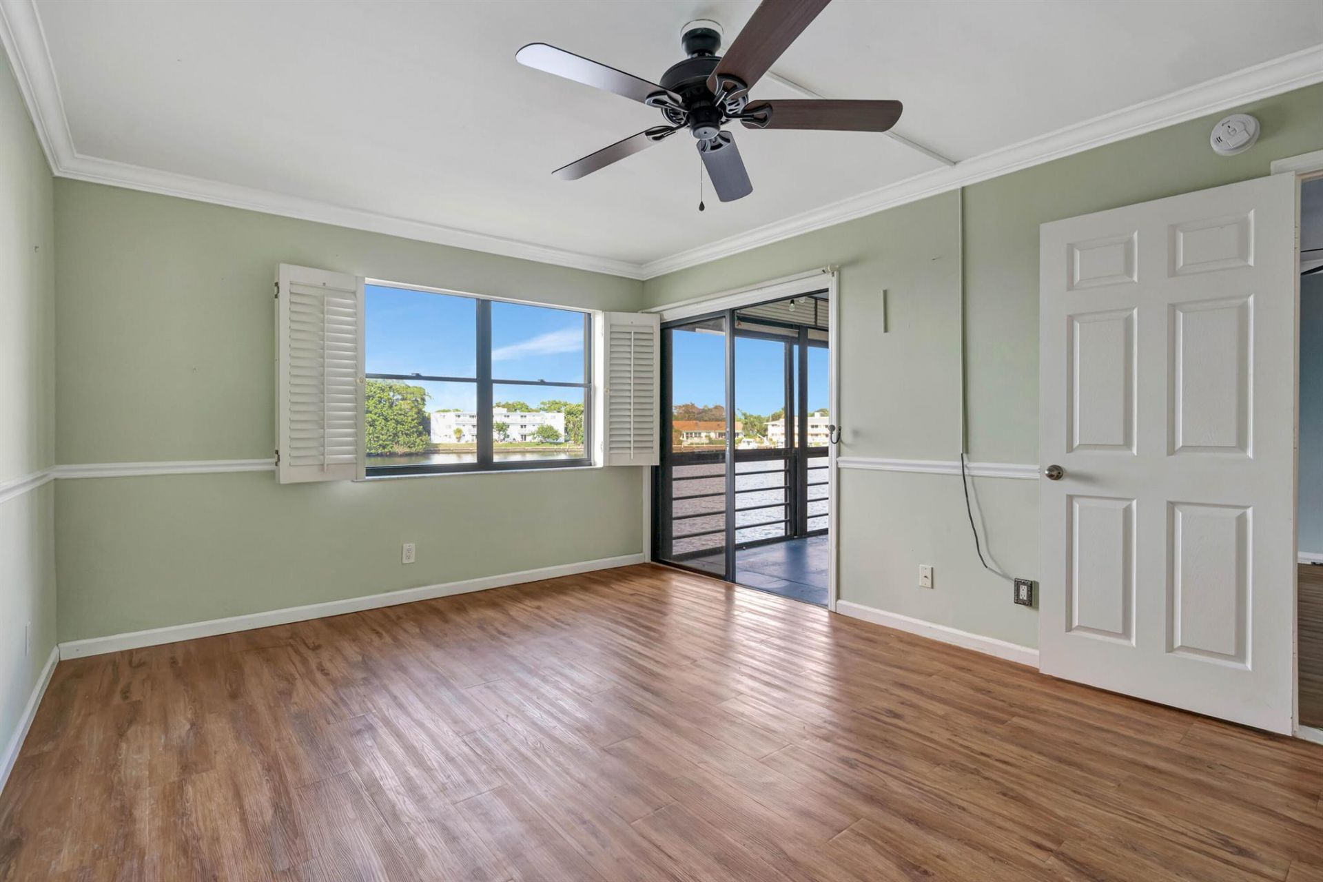 313 Lake Circle, Unit 212, North Palm Beach, FL 33408 Photo