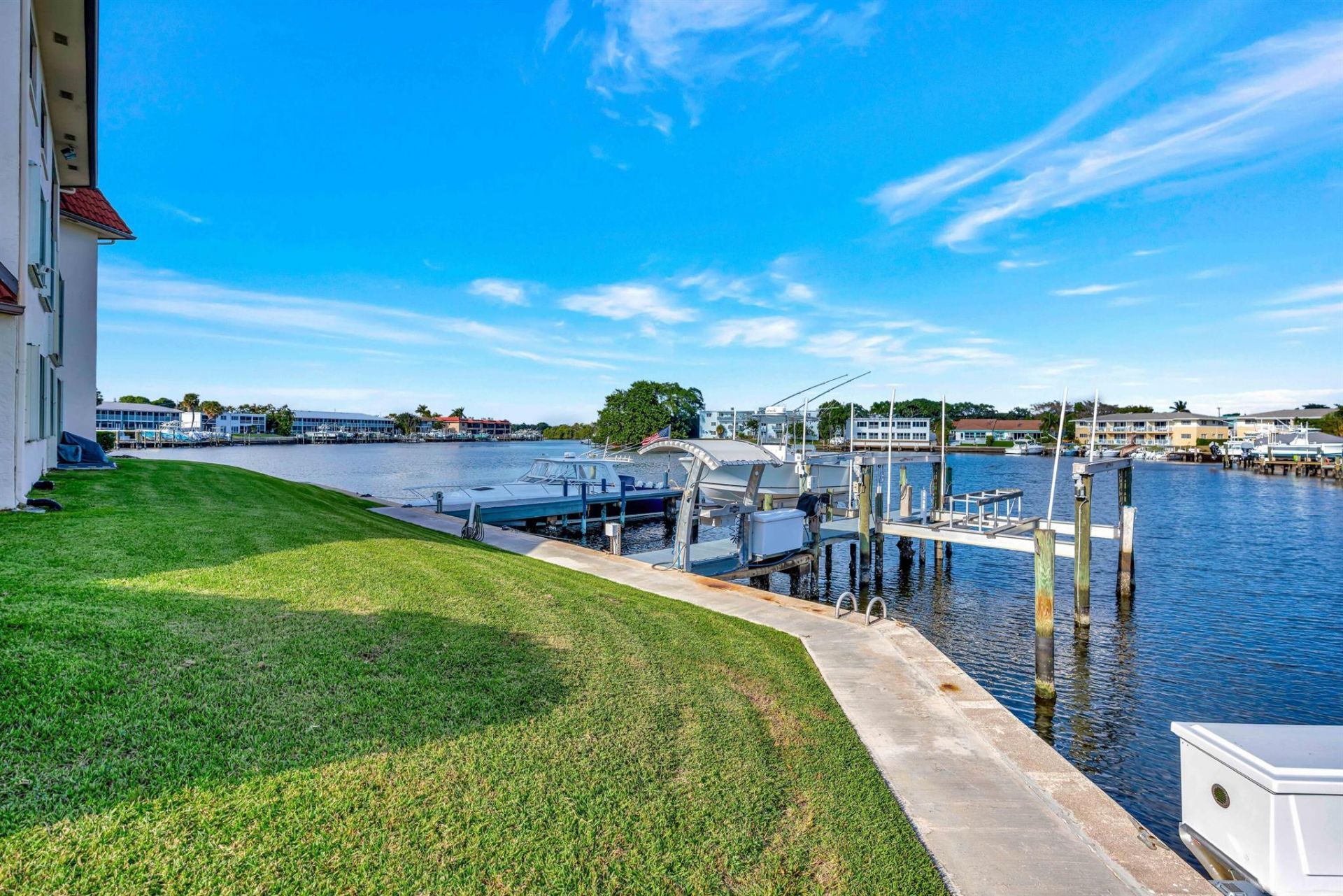 313 Lake Circle, Unit 212, North Palm Beach, FL 33408 Photo