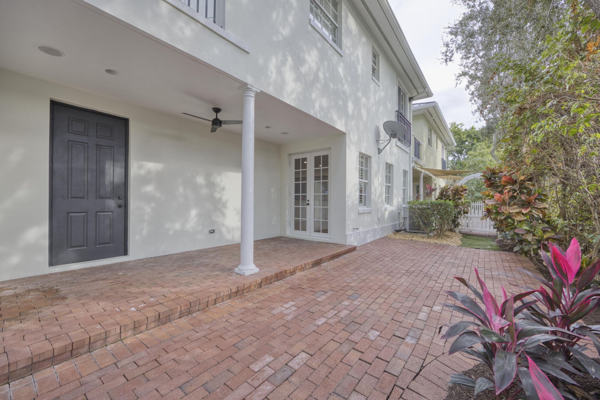 1030 W Heritage Club Circle, Delray Beach, FL 33483 Photo