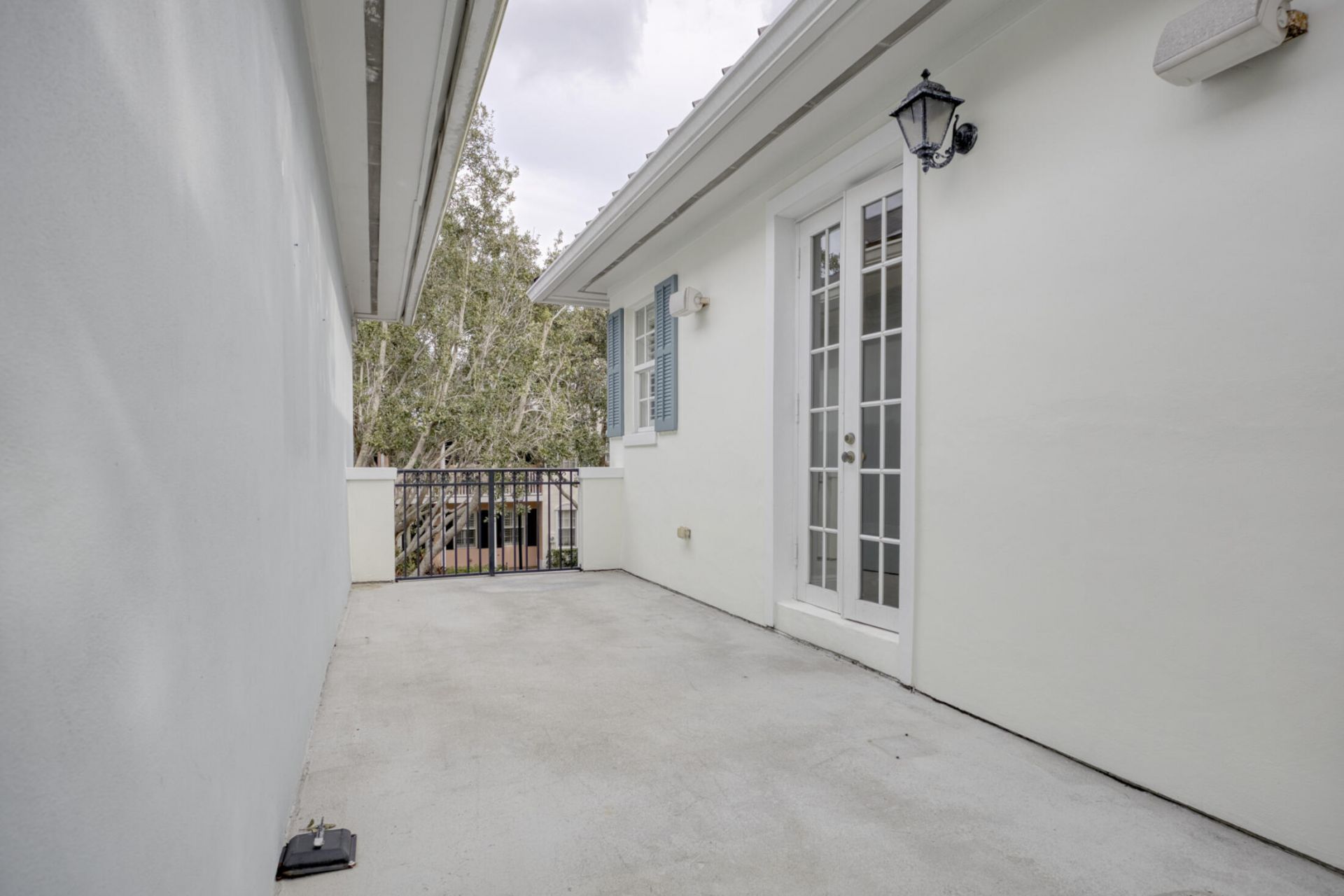 1030 W Heritage Club Circle, Delray Beach, FL 33483 Photo