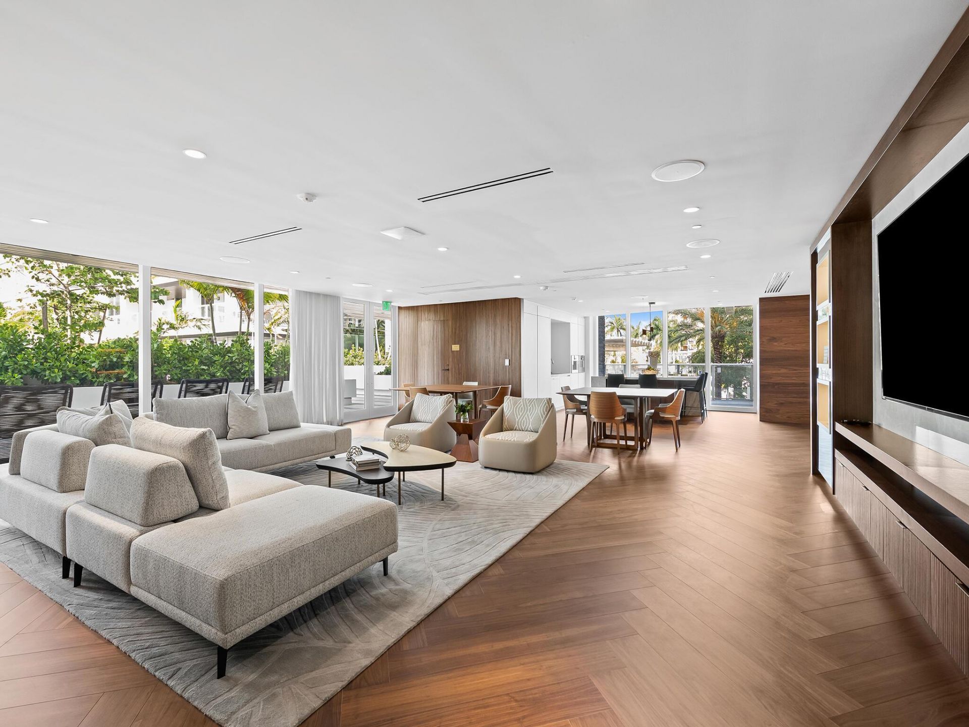 210 SE Mizner Boulevard, Unit 301, Boca Raton, FL 33432 Photo