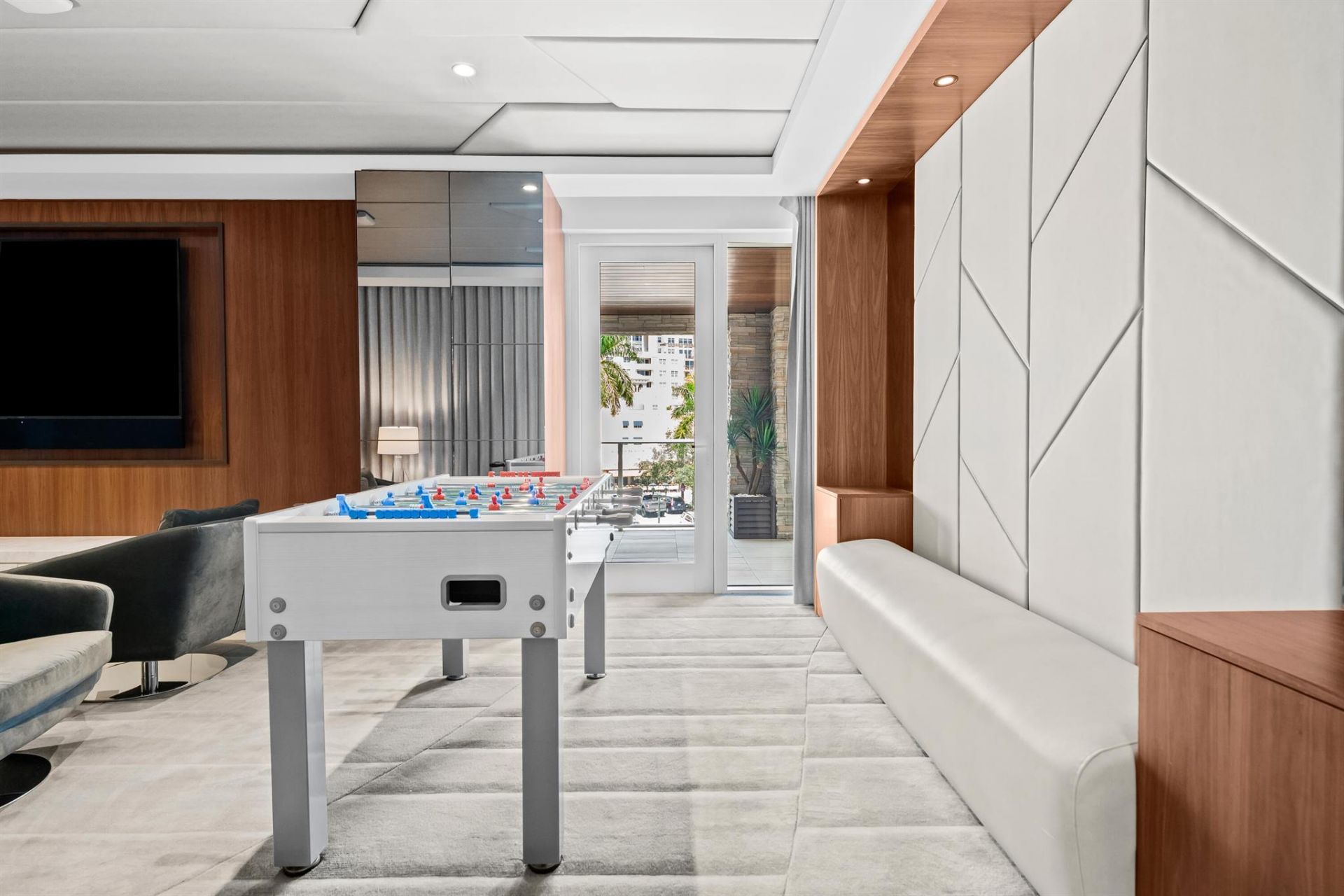 210 SE Mizner Boulevard, Unit 301, Boca Raton, FL 33432 Photo