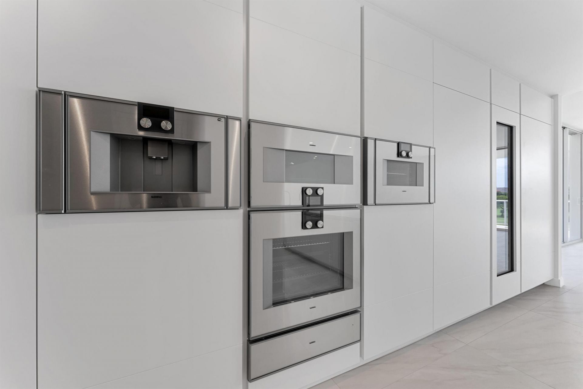 210 SE Mizner Boulevard, Unit 301, Boca Raton, FL 33432 Photo