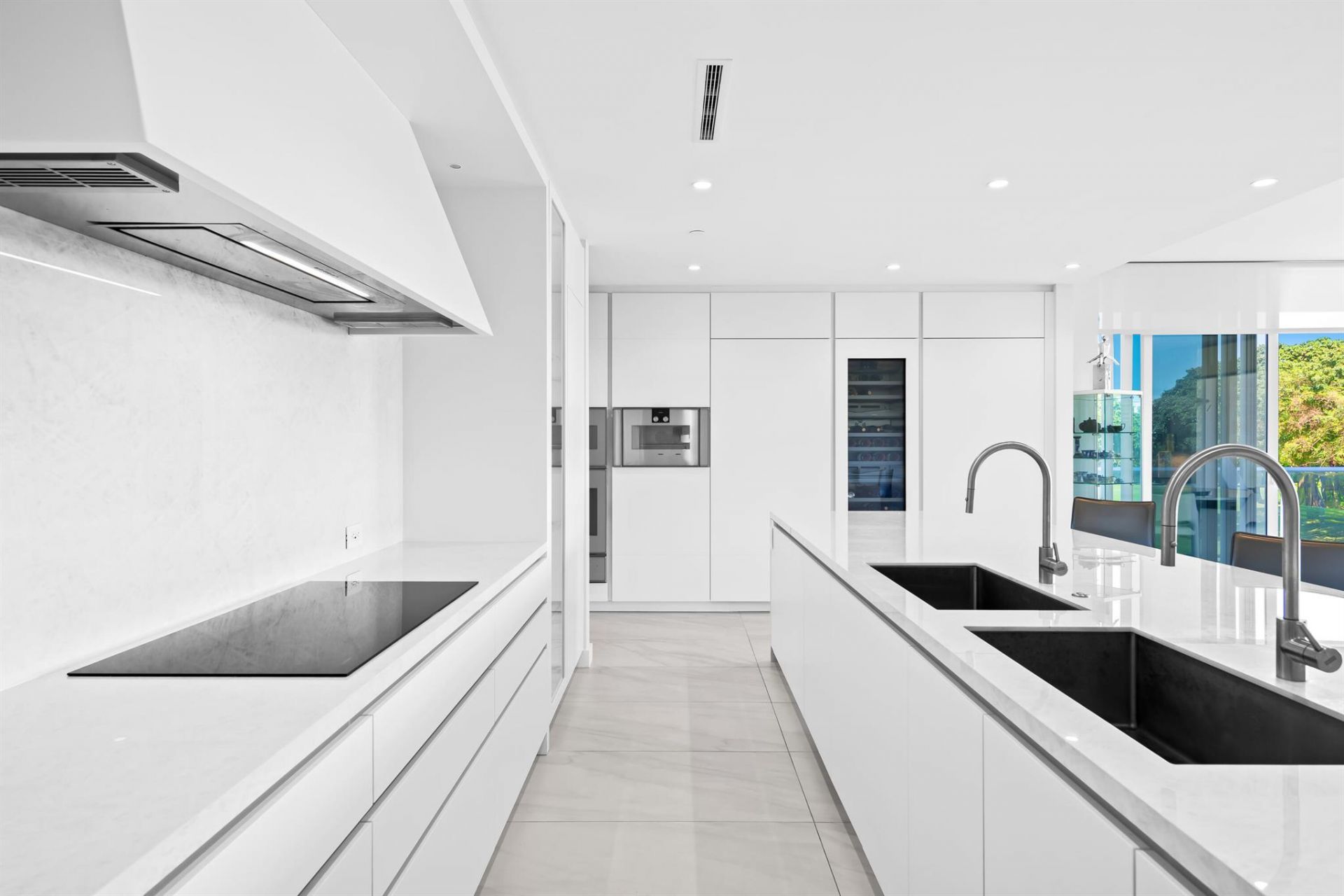 210 SE Mizner Boulevard, Unit 301, Boca Raton, FL 33432 Photo