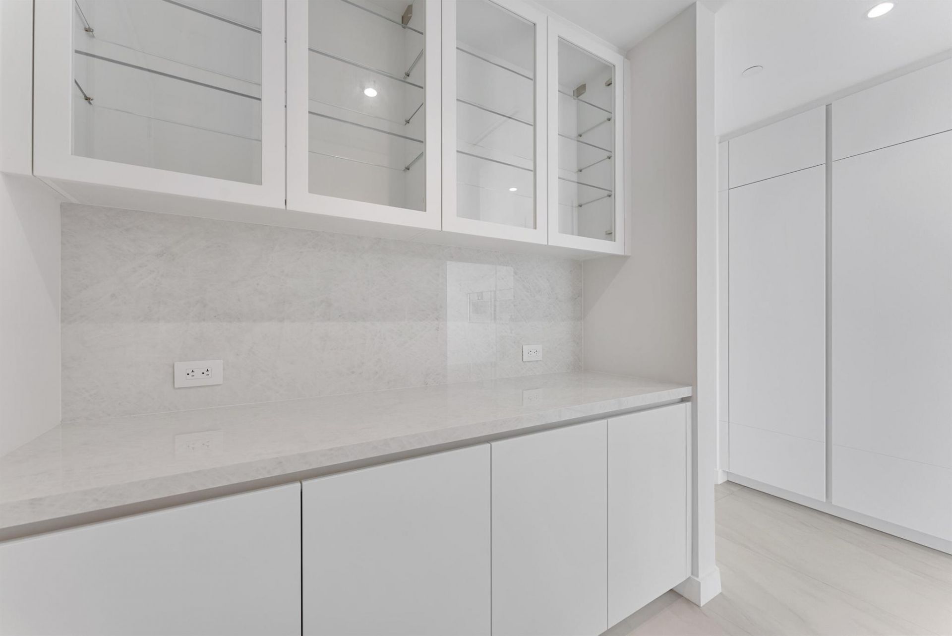 210 SE Mizner Boulevard, Unit 301, Boca Raton, FL 33432 Photo