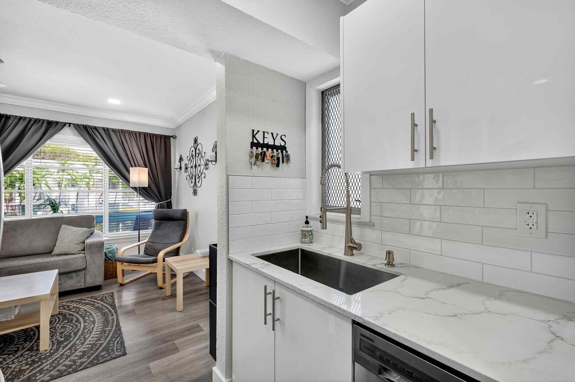 1004 Pennsylvania Avenue, Unit 7, Miami Beach, FL 33139 Photo