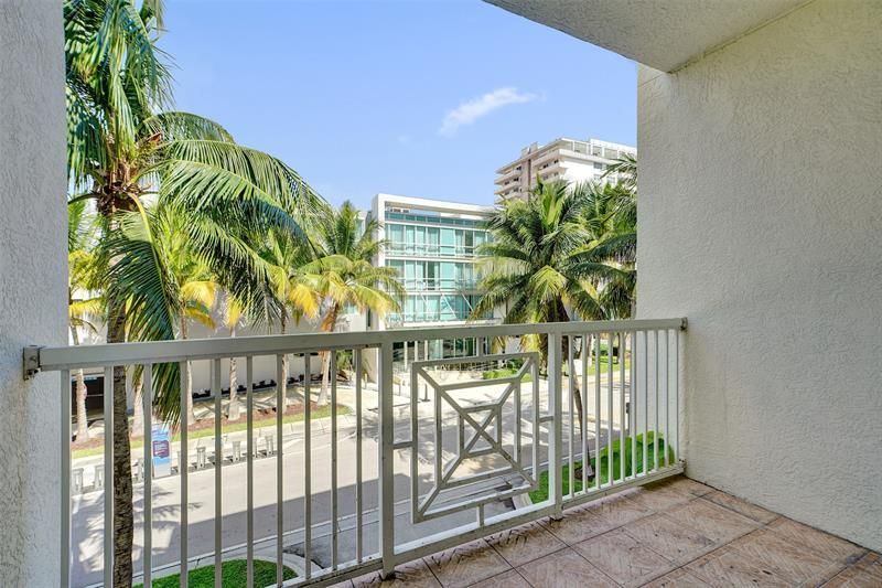 9172 Collins Avenue, Unit 302, Surfside, FL 33154 Photo