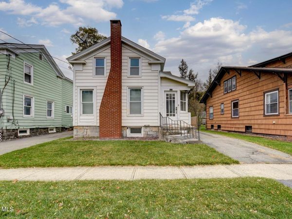 8 Lower Prospect Street, Fonda, NY 12068