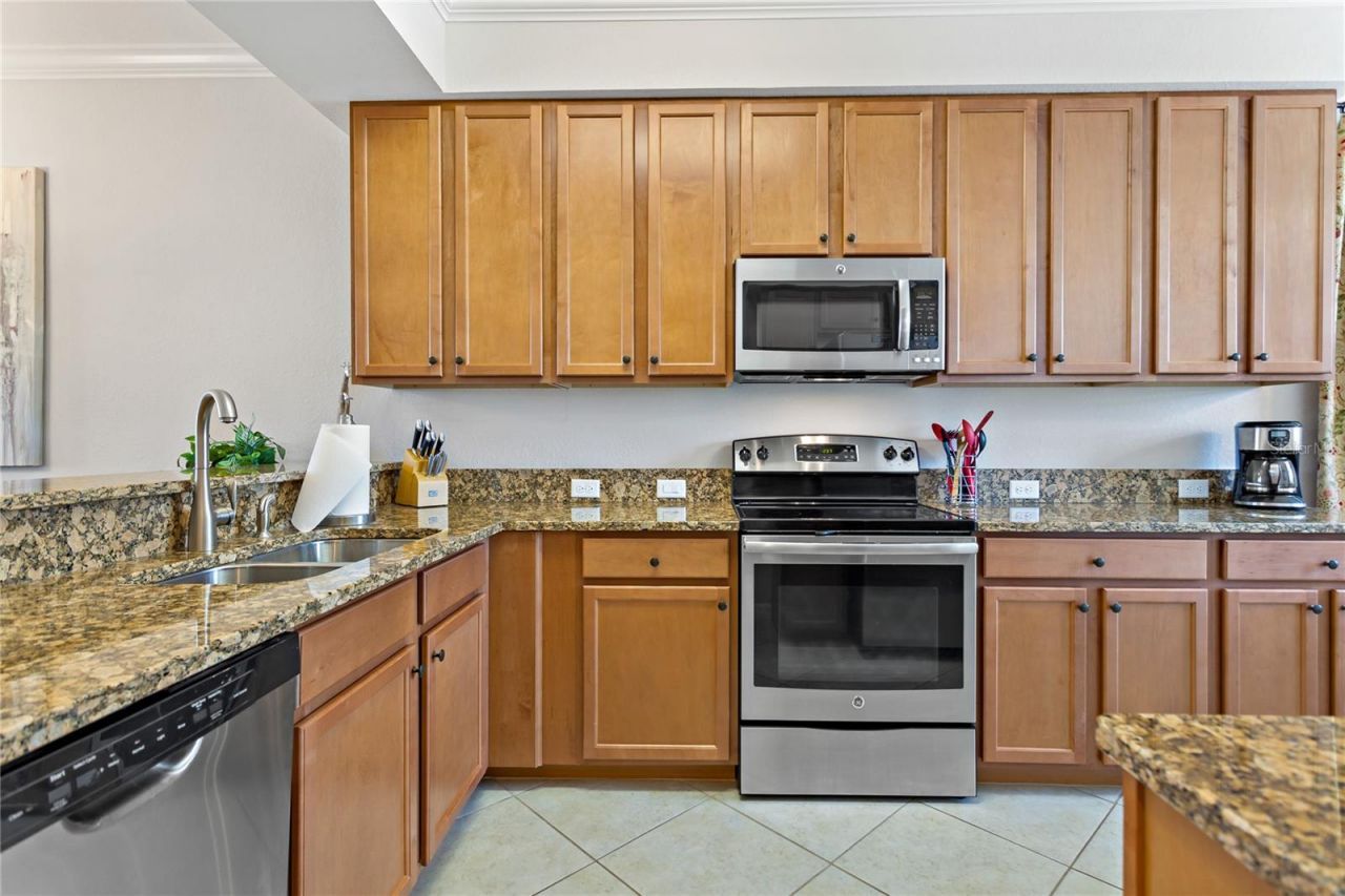 7015 River Hammock Drive, Unit 208, Bradenton, FL 34212 Photo