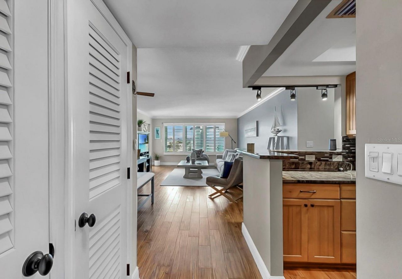 5220 Brittany Drive S, Unit 603, Saint Petersburg, FL 33715 Photo