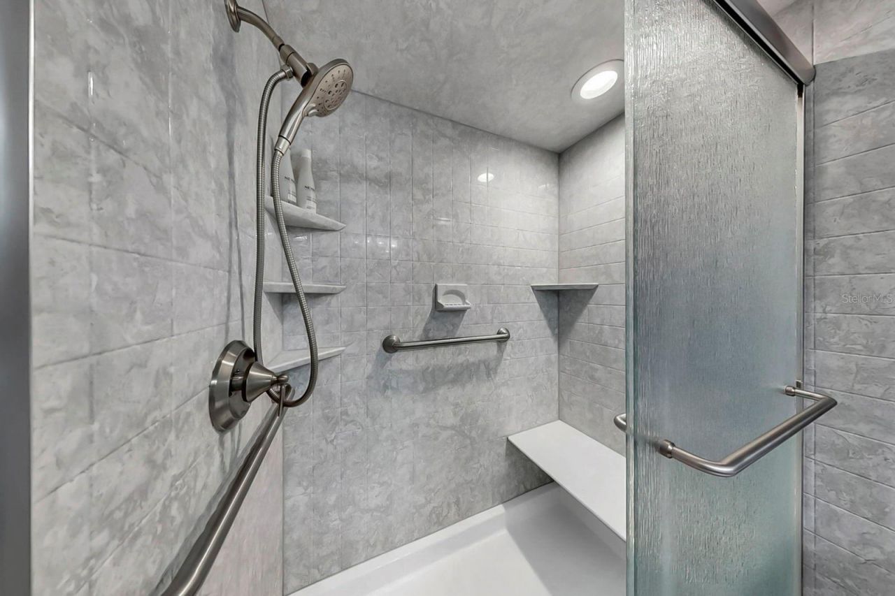 5220 Brittany Drive S, Unit 603, Saint Petersburg, FL 33715 Photo