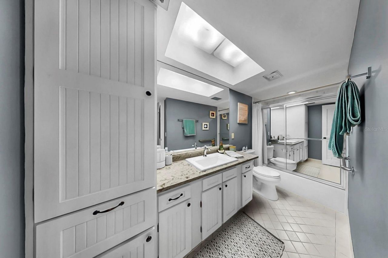 5220 Brittany Drive S, Unit 603, Saint Petersburg, FL 33715 Photo