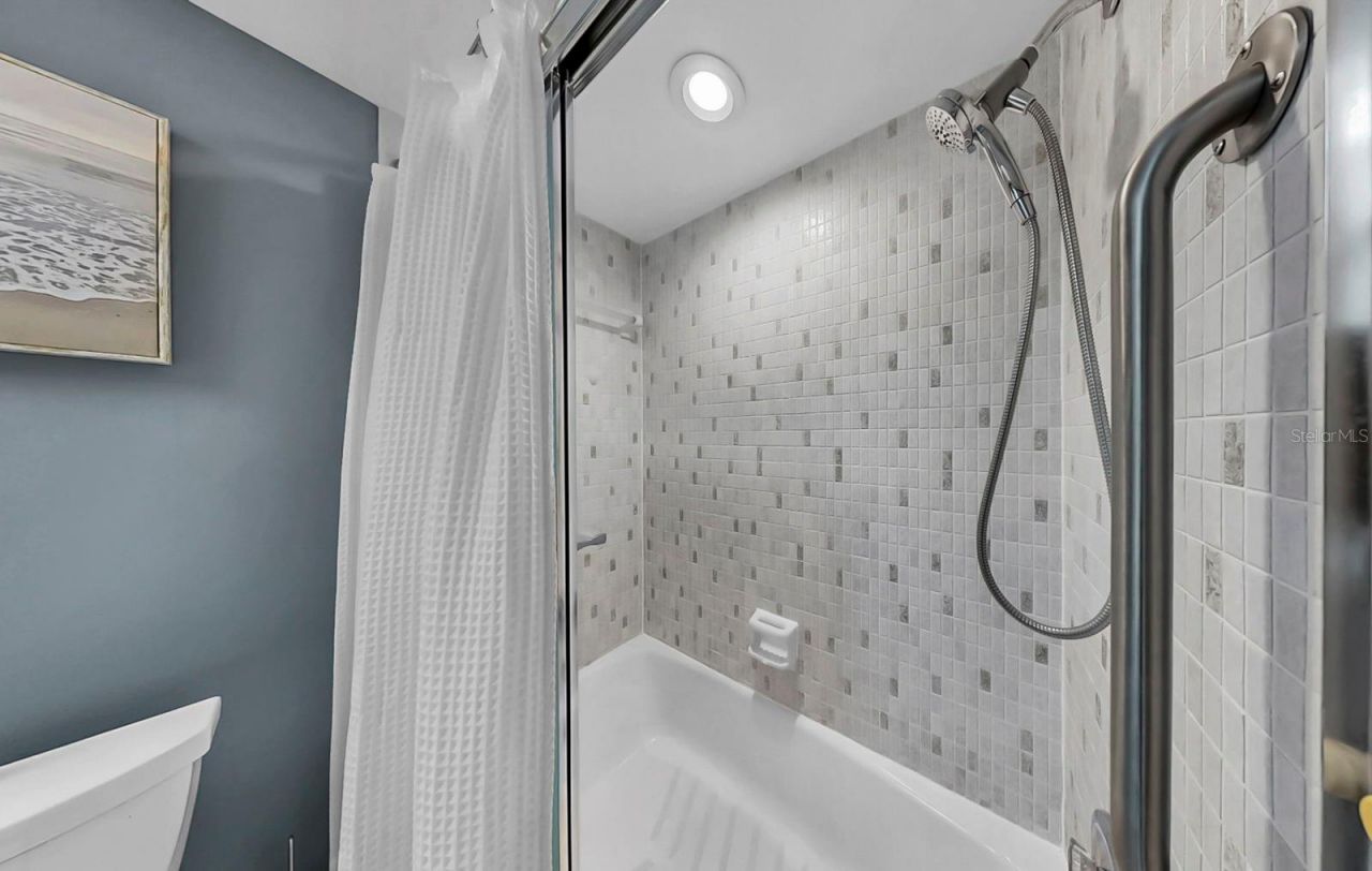 5220 Brittany Drive S, Unit 603, Saint Petersburg, FL 33715 Photo