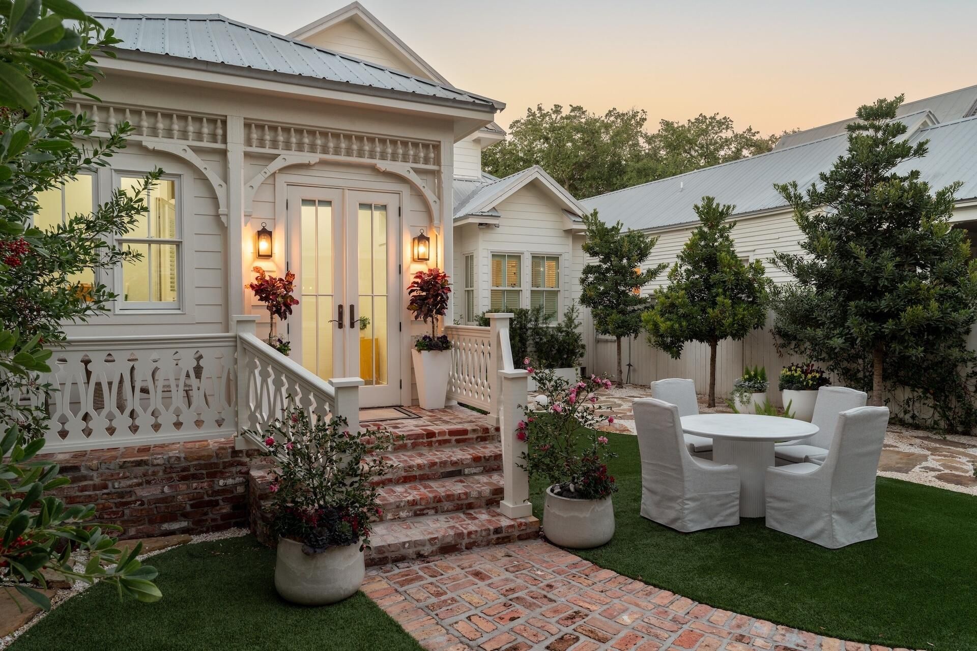 433 E Zarragossa St Pensacola, FL 32502