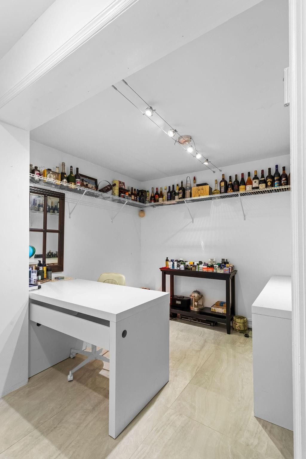 19885 NE 22nd Avenue, Miami, FL 33180 Photo