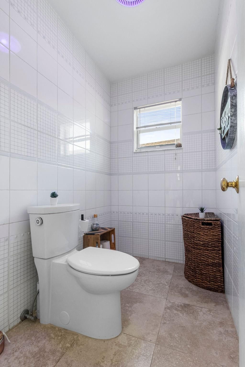 19885 NE 22nd Avenue, Miami, FL 33180 Photo