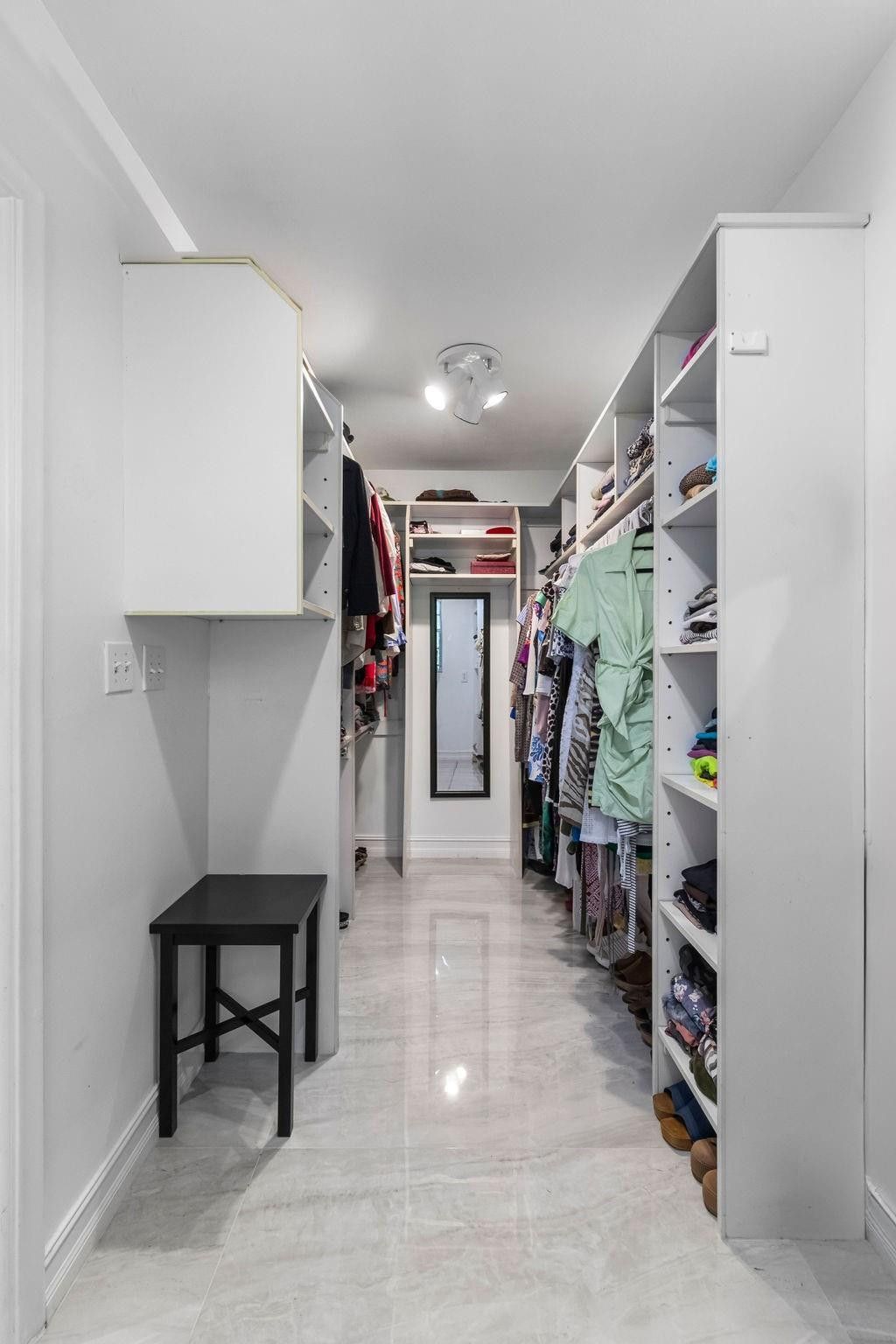 19885 NE 22nd Avenue, Miami, FL 33180 Photo