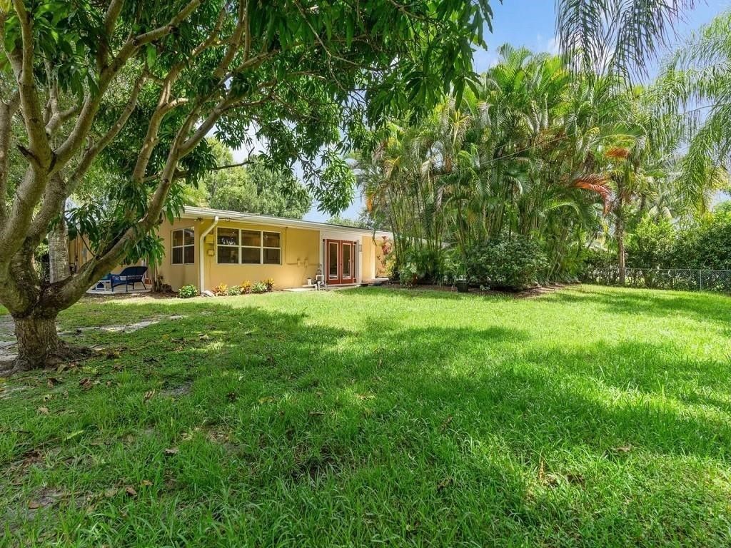 645 Royal Palm Place, Vero Beach, FL 32960 Photo