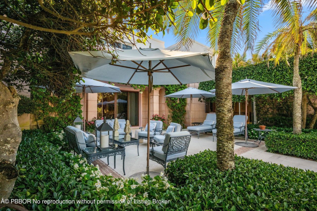 911 N Ocean Boulevard, Palm Beach, FL 33480 Photo