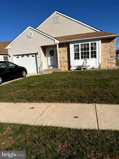 734 Virgin Island Drive, Williamstown, NJ 08094 Main Photo