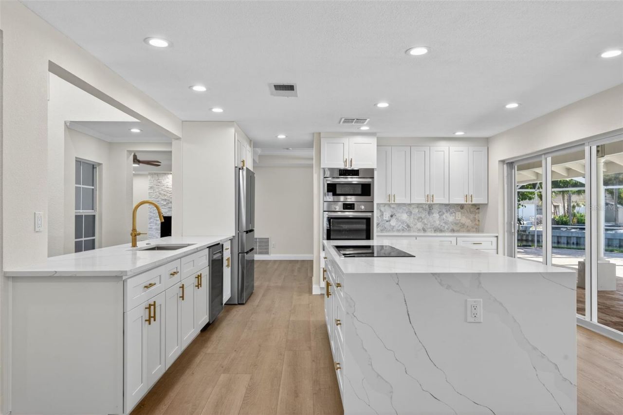 910 Siesta Key Place, Sarasota, FL 34242 Photo